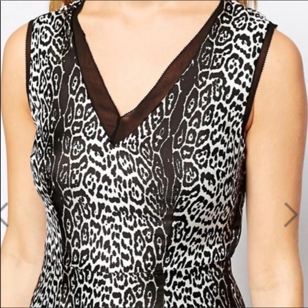 Reiss Stella Animal Print 100% Silk Dress NWT - Picture 7 of 8